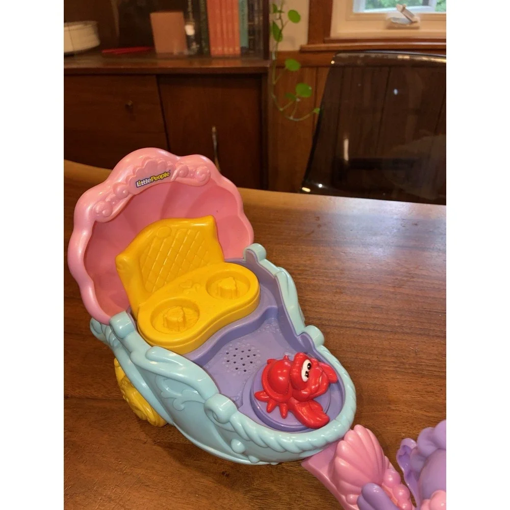 Fisher Price Little People Disney Little Mermaid Ariel's Musical Coach Carriage